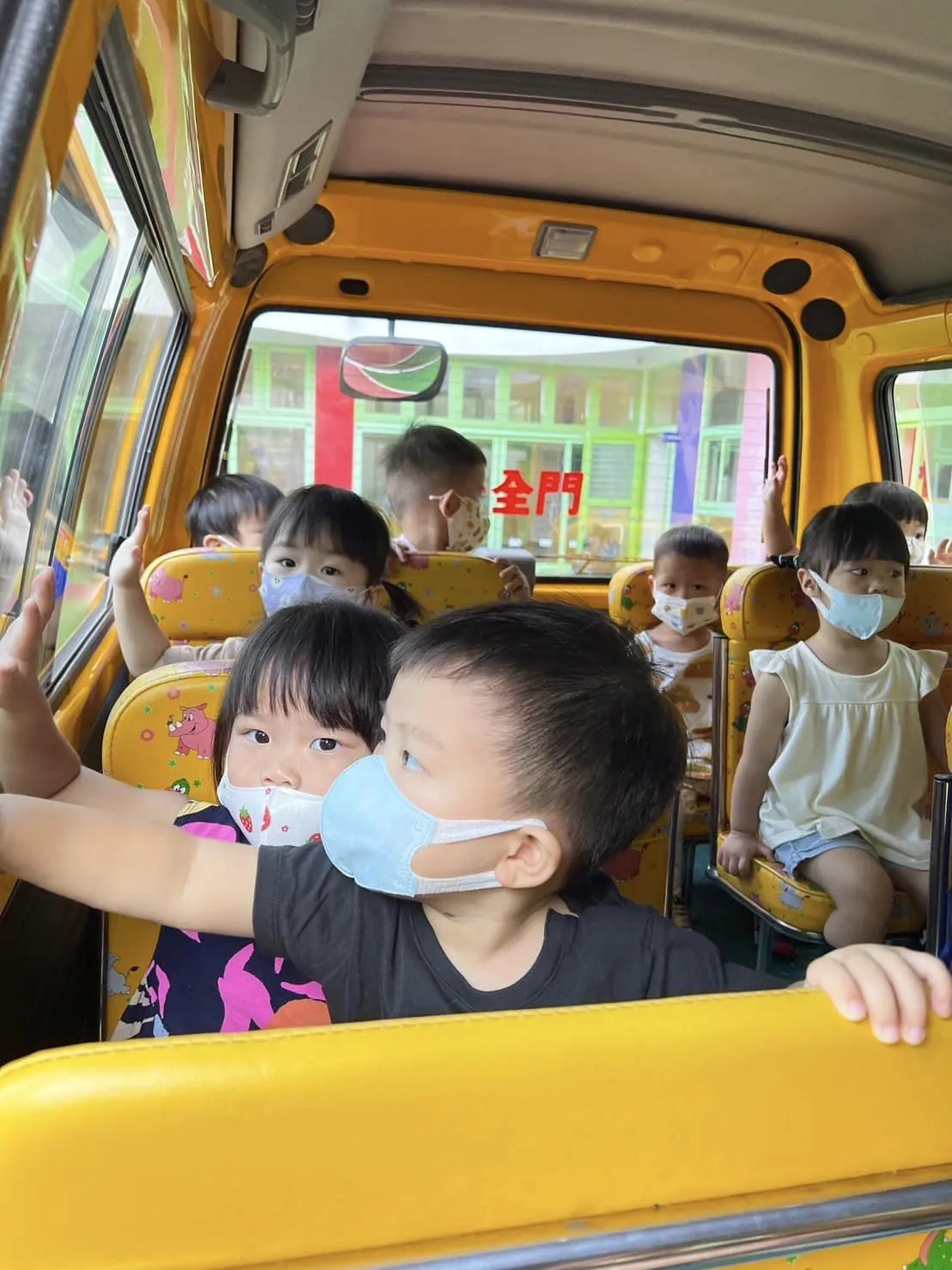 幼童車逃生演練